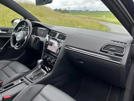 Volkswagen Golf - Afbeelding 14 van 24