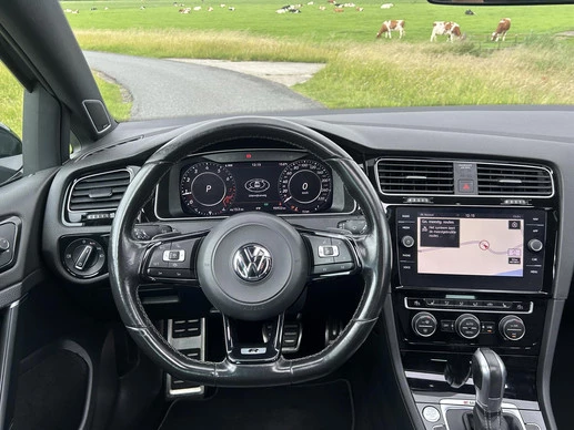 Volkswagen Golf - Afbeelding 15 van 24