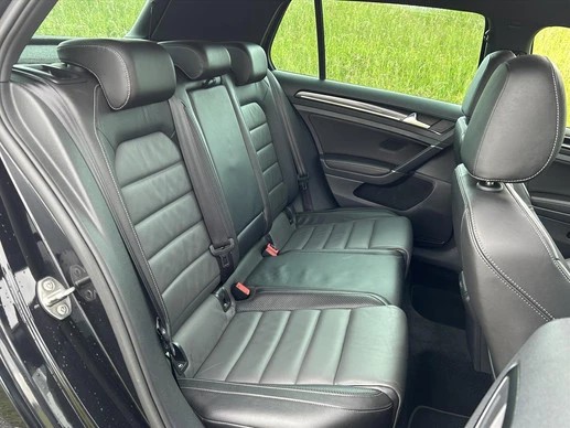 Volkswagen Golf - Afbeelding 17 van 24