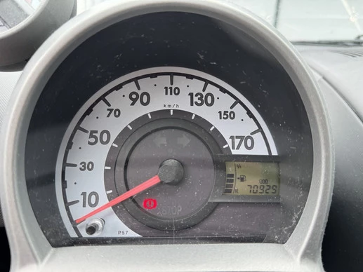 Peugeot 107 - Afbeelding 9 van 12