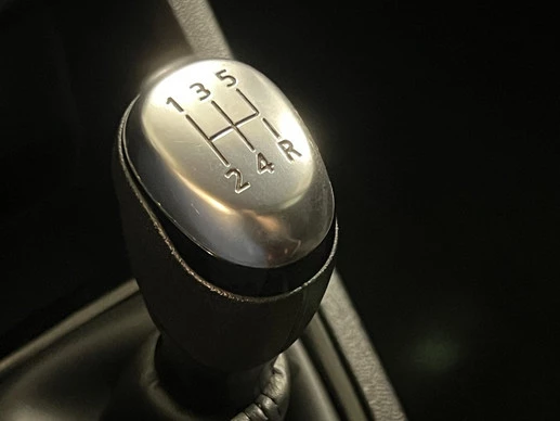 Renault Clio - Afbeelding 29 van 30