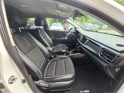 Kia Rio - Afbeelding 14 van 30