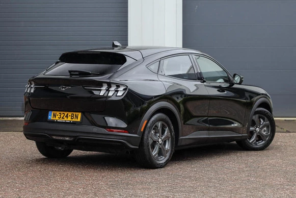 Ford Mustang Mach-E - Afbeelding 2 van 30