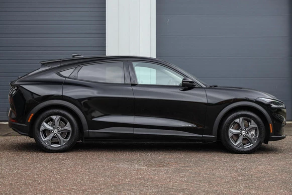 Ford Mustang Mach-E - Afbeelding 3 van 30