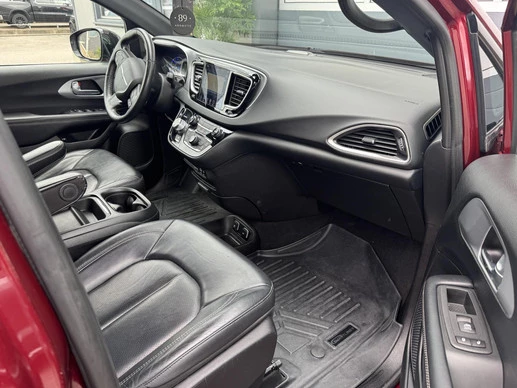 Chrysler Pacifica - Afbeelding 17 van 19