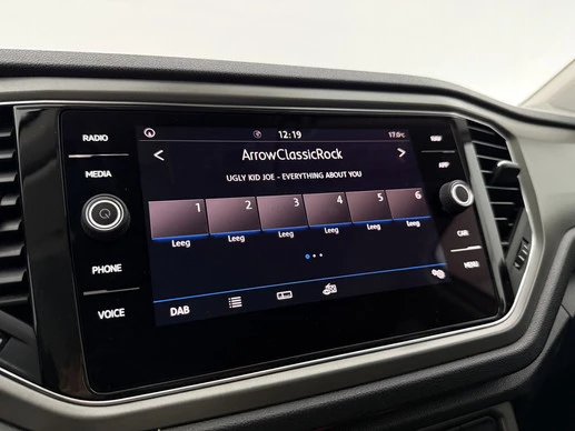 Volkswagen T-Roc - Afbeelding 25 van 30