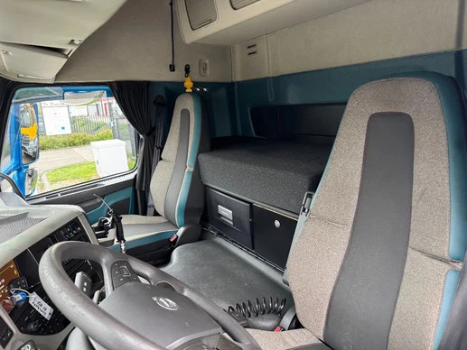 Volvo FM 370 - Afbeelding 8 van 13
