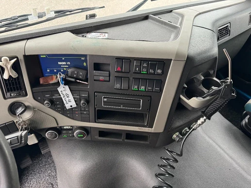 Volvo FM 370 - Afbeelding 11 van 13