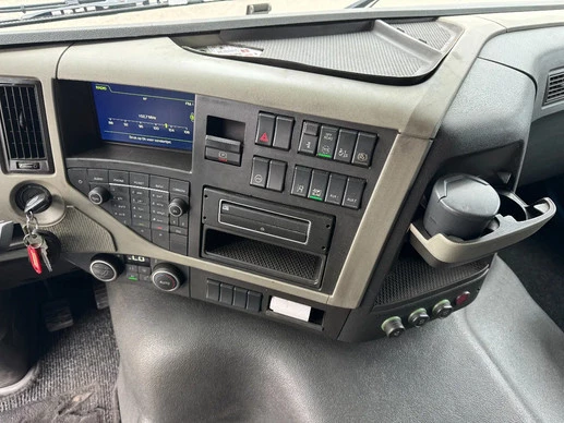 Volvo FM 370 - Afbeelding 10 van 15