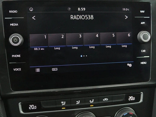 Volkswagen Golf - Afbeelding 19 van 30