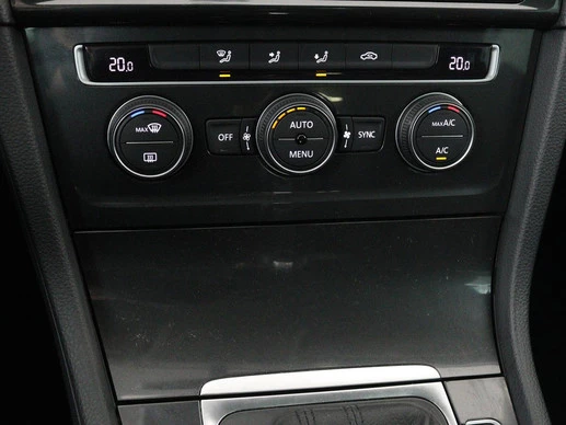 Volkswagen Golf - Afbeelding 24 van 30