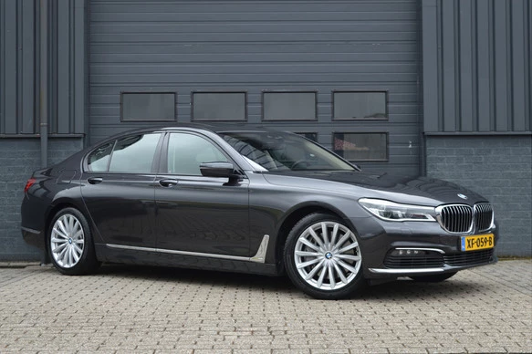 BMW 7 Serie - Afbeelding 1 van 30