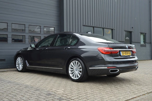 BMW 7 Serie - Afbeelding 4 van 30