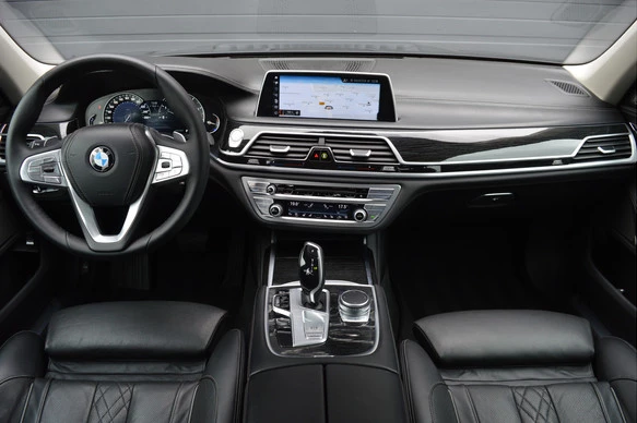 BMW 7 Serie - Afbeelding 7 van 30