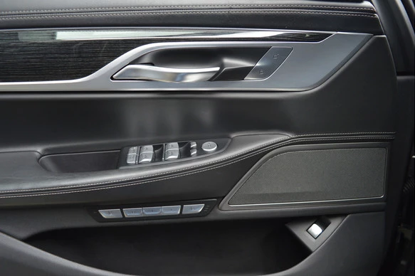 BMW 7 Serie - Afbeelding 14 van 30