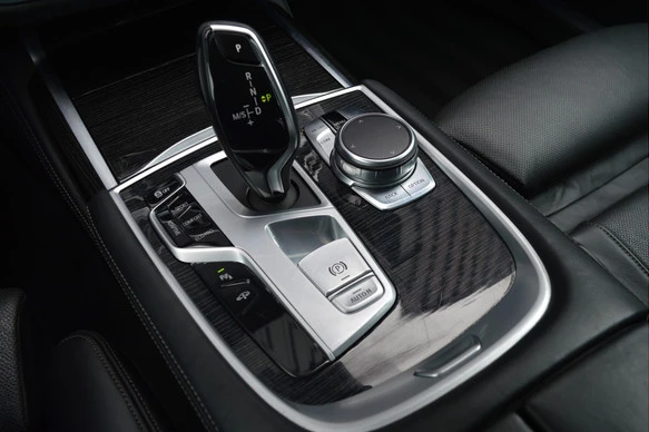 BMW 7 Serie - Afbeelding 17 van 30