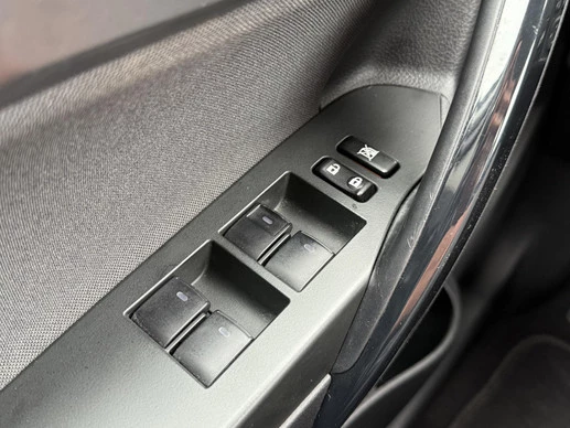 Toyota Auris - Afbeelding 21 van 30