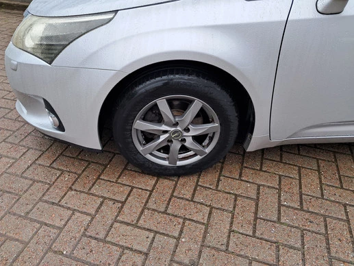 Toyota Avensis - Afbeelding 10 van 24