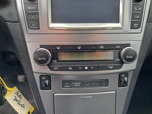 Toyota Avensis - Afbeelding 17 van 24