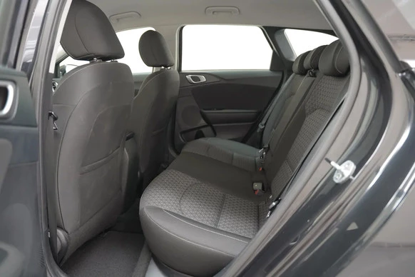 Kia Ceed - Afbeelding 11 van 30