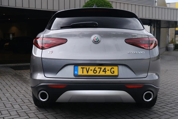 Alfa Romeo Stelvio - Afbeelding 15 van 30