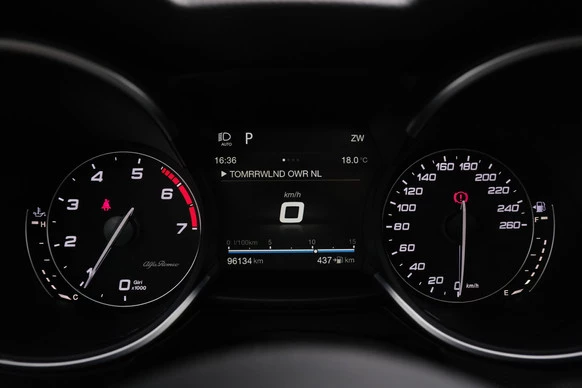 Alfa Romeo Stelvio - Afbeelding 17 van 30