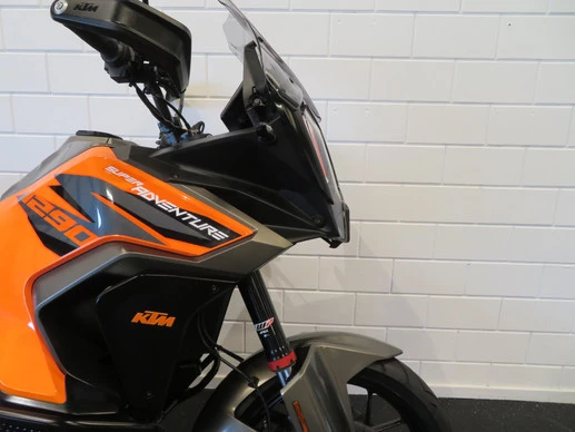 KTM 1290 - Afbeelding 4 van 15