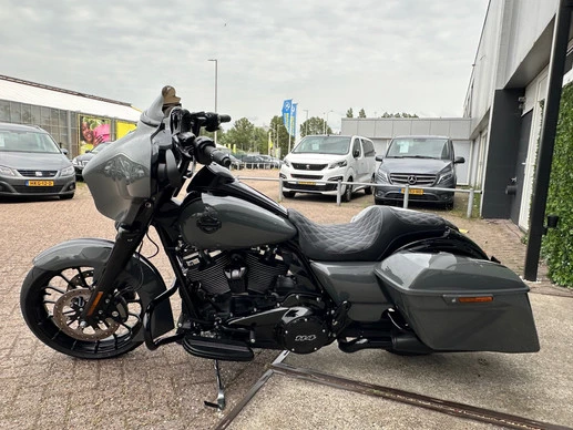 Harley-Davidson Street Glide - Afbeelding 15 van 30