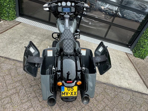 Harley-Davidson Street Glide - Afbeelding 24 van 30