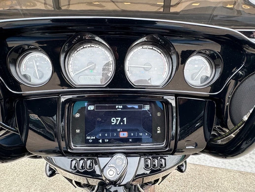 Harley-Davidson Street Glide - Afbeelding 26 van 30
