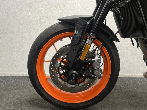 KTM 790 Duke - Afbeelding 16 van 22