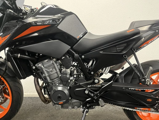 KTM 790 Duke - Afbeelding 17 van 22