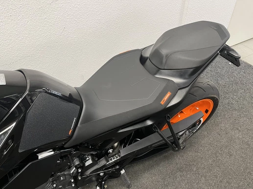 KTM 790 Duke - Afbeelding 20 van 22
