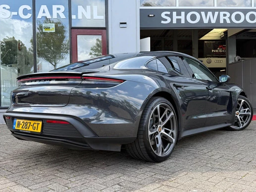 Porsche Taycan - Afbeelding 2 van 19