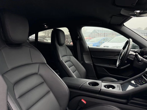 Porsche Taycan - Afbeelding 9 van 19