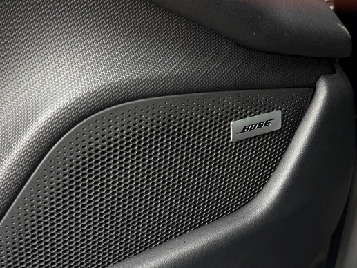 Porsche Taycan - Afbeelding 18 van 19