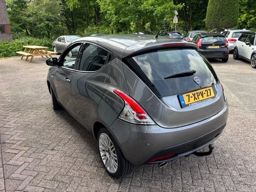 Lancia Ypsilon - Afbeelding 6 van 8