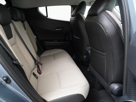 Toyota C-HR - Afbeelding 25 van 30