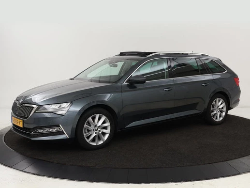 Škoda Superb - Afbeelding 1 van 30
