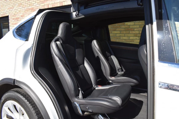Tesla Model X - Afbeelding 13 van 30