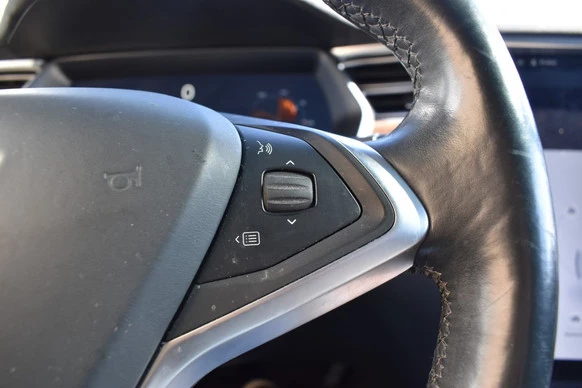 Tesla Model X - Afbeelding 22 van 30