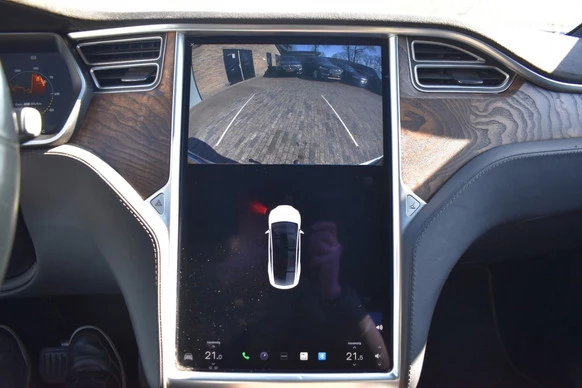 Tesla Model X - Afbeelding 25 van 30