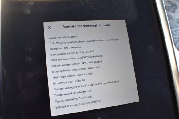 Tesla Model X - Afbeelding 28 van 30