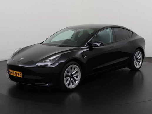 Tesla Model 3 - Afbeelding 1 van 30