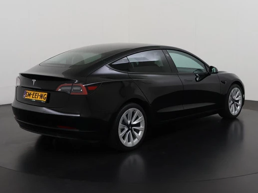 Tesla Model 3 - Afbeelding 4 van 30