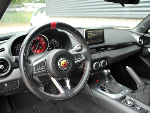 Abarth 124 Spider - Afbeelding 11 van 30