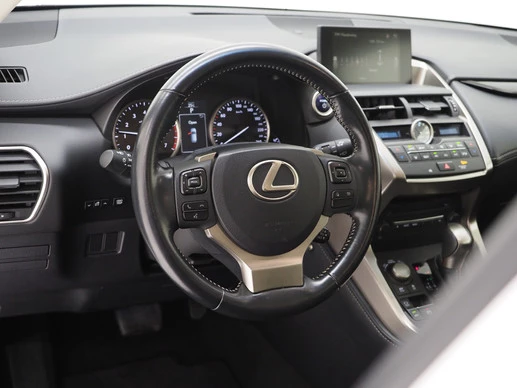 Lexus NX - Afbeelding 17 van 30