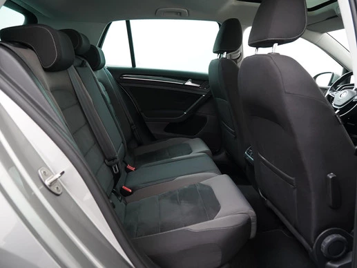 Volkswagen Golf - Afbeelding 26 van 30
