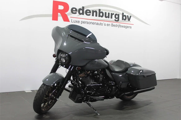 Harley-Davidson Street Glide - Afbeelding 1 van 23