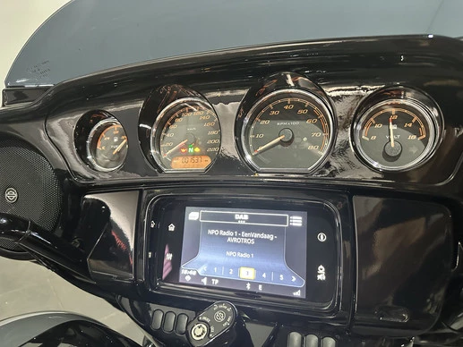 Harley-Davidson Street Glide - Afbeelding 18 van 23